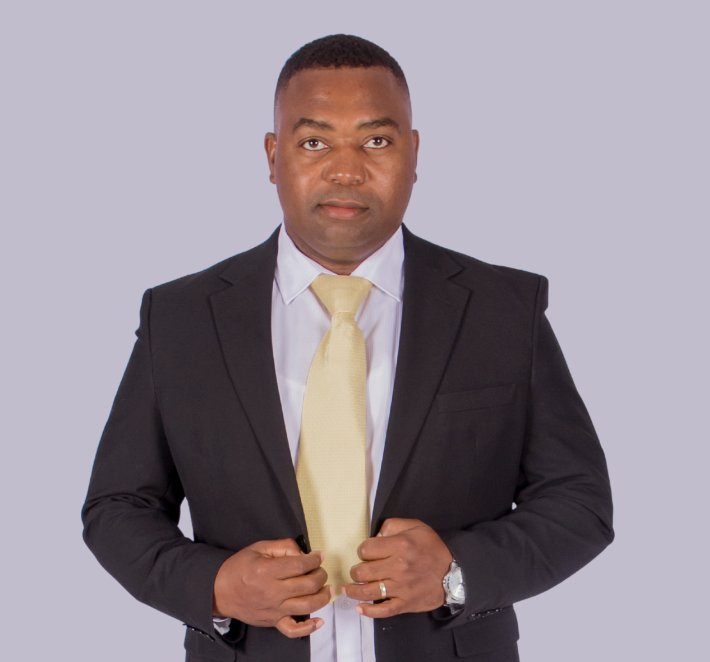 Mr Simeon Uahengo